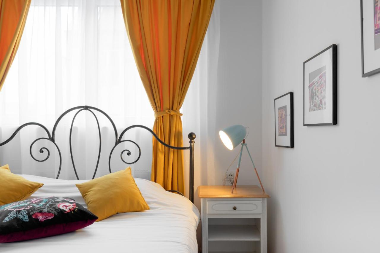 Historical Center 1 By Citylife Suites Bucureşti Ngoại thất bức ảnh